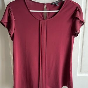 41 Hawthorn (Stitch fix) dark red tulip sleeved blouse
